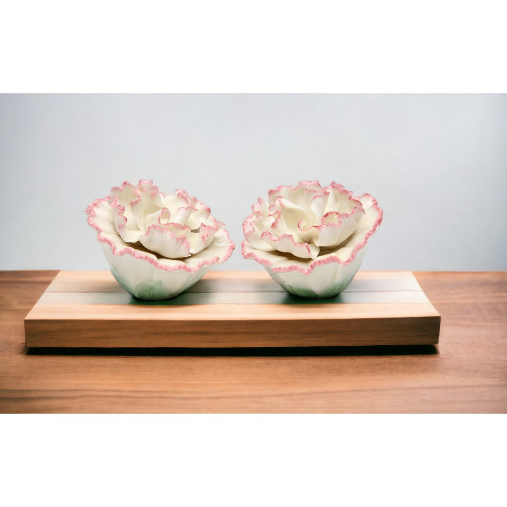 Ceramic Carnation Flower Salt and Pepper Shakers  Mom Image 2