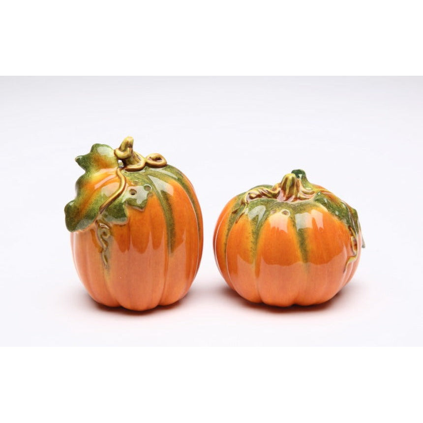 Ceramic Orange Pumpkin Salt and Pepper Shakers  Mom Image 3