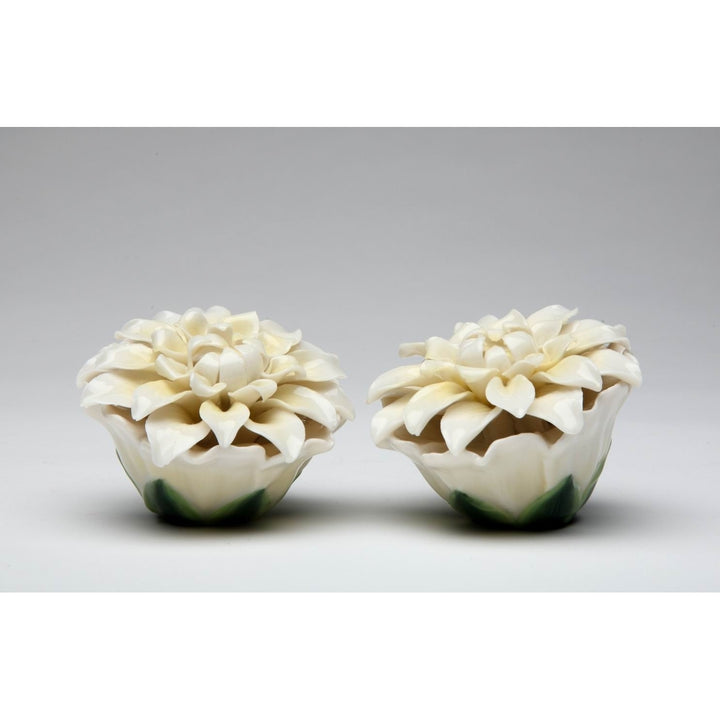 White Ceramic Daisy Flower Salt and Pepper Shakers 2.5in Gift Image 3