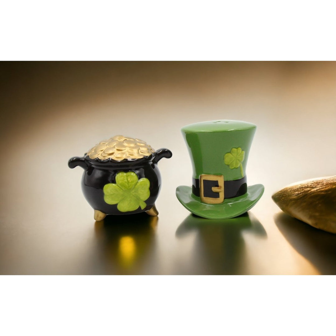 Ceramic Irish Top Hat Pot of Gold Salt and Pepper Shakers Saint Patricks Day Image 2