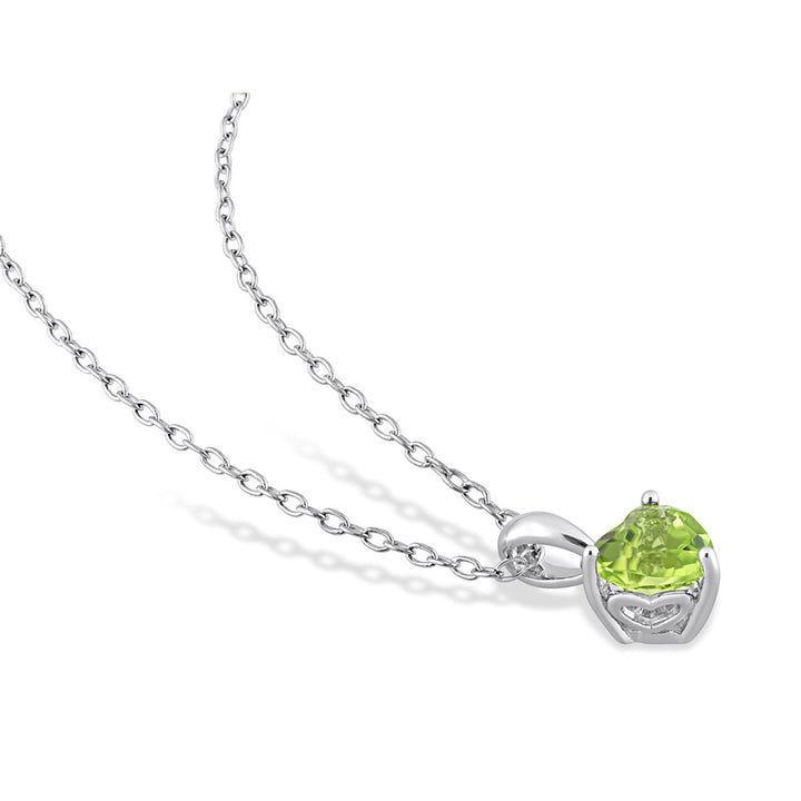 4/5 Carat (ctw) Peridot Heart Solitaire Pendant Necklace in Sterling Silver with Chain Image 3