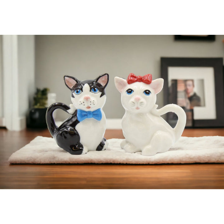 Ceramic Black and White Cat Salt and Pepper Shakers Gift for Cat Image 2