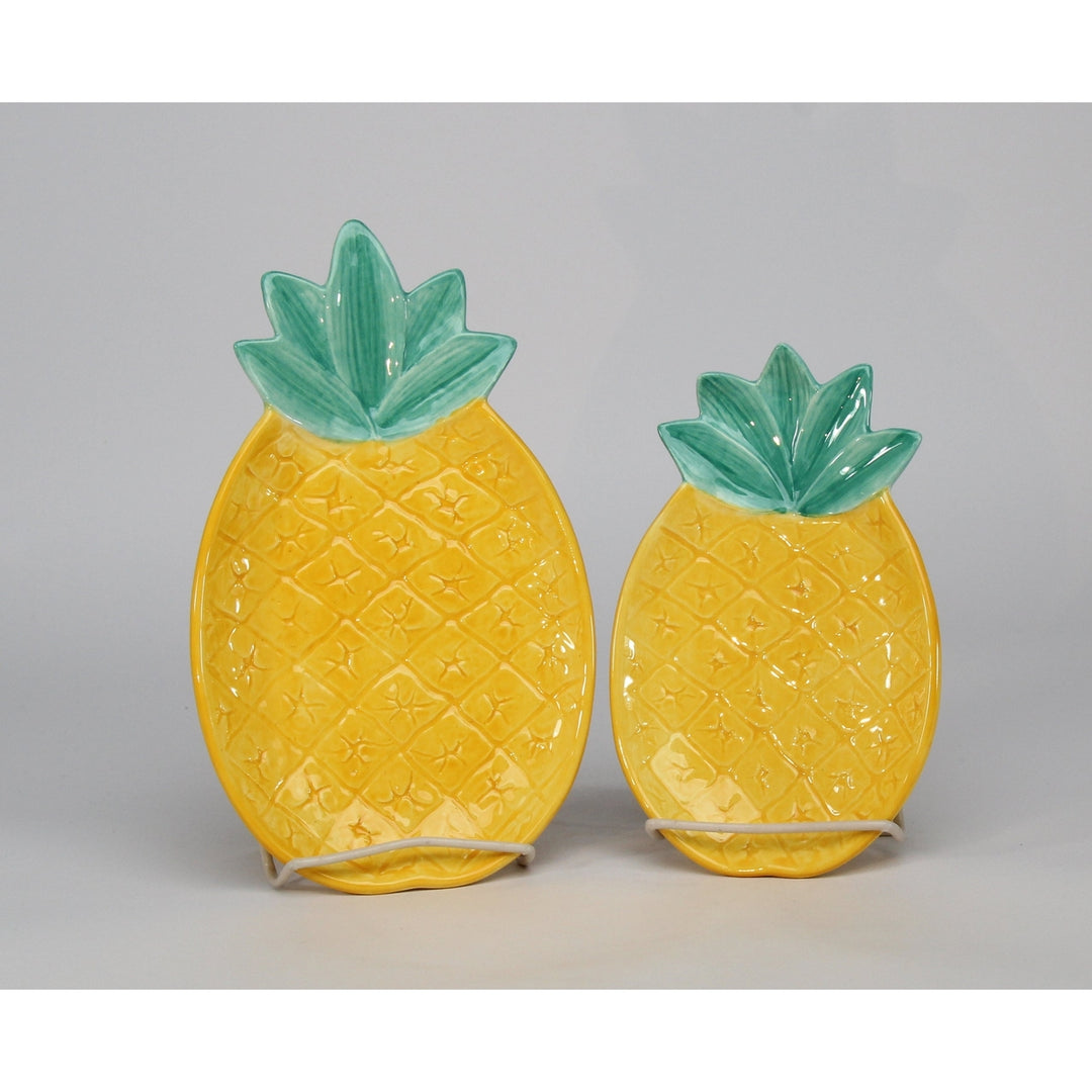 Hand Painted Ceramic Pineapple Plates Set of 2 9in and 7in Gifts Image 2