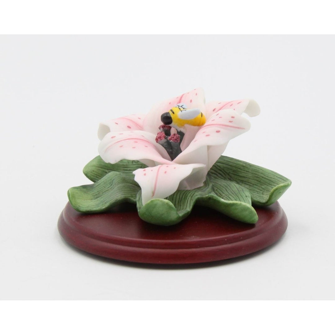 Ceramic Cala Lily Flower with Bumblebee Figurine Wood Base Gift 3.5" Image 6