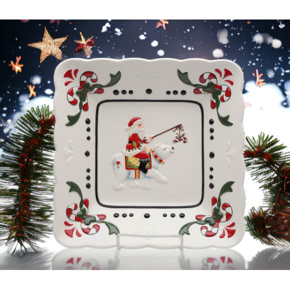 Ceramic Santa with Polar Bear 10 Inch Plate Holiday Image 1