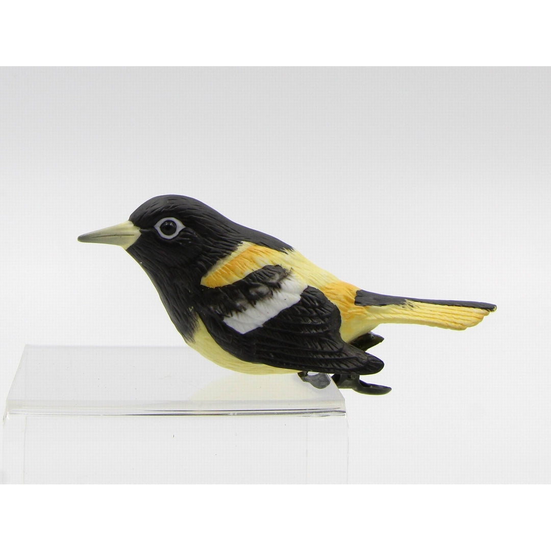 Ceramic Northern Oriole 2.375x1.375 Garden Decor Image 4