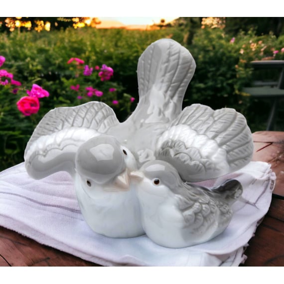 Ceramic Gray Bird Mom With Baby Bird FigurineHome DcorKitchen Dcor, Image 1