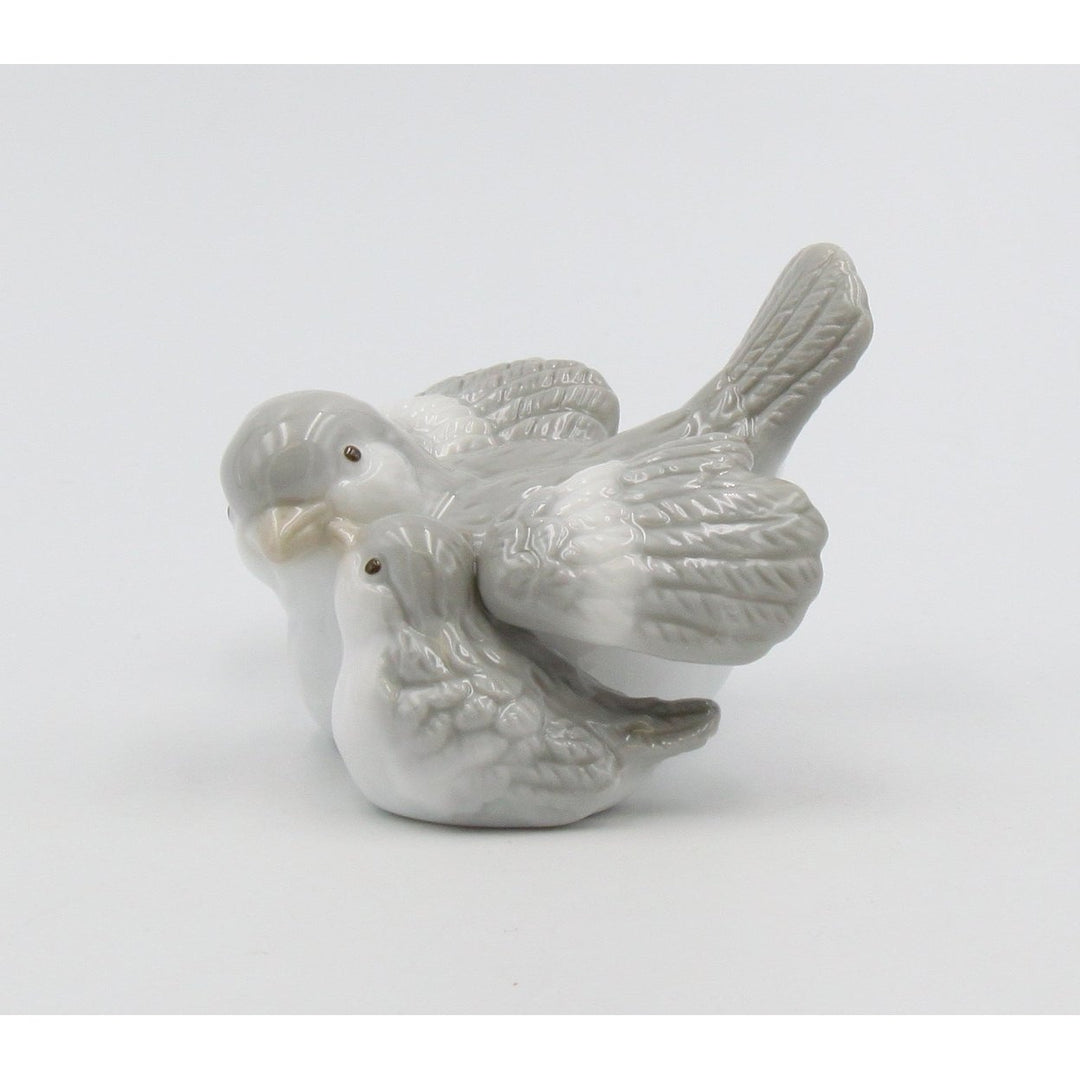 Ceramic Gray Bird Mom With Baby Bird Figurine Home D cor  Kitchen D cor , Image 4