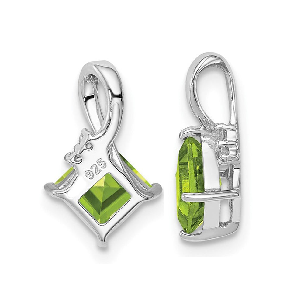 2/3 Carat (ctw) Natural Peridot Pendant Necklace in Sterling Silver with Chain Image 3