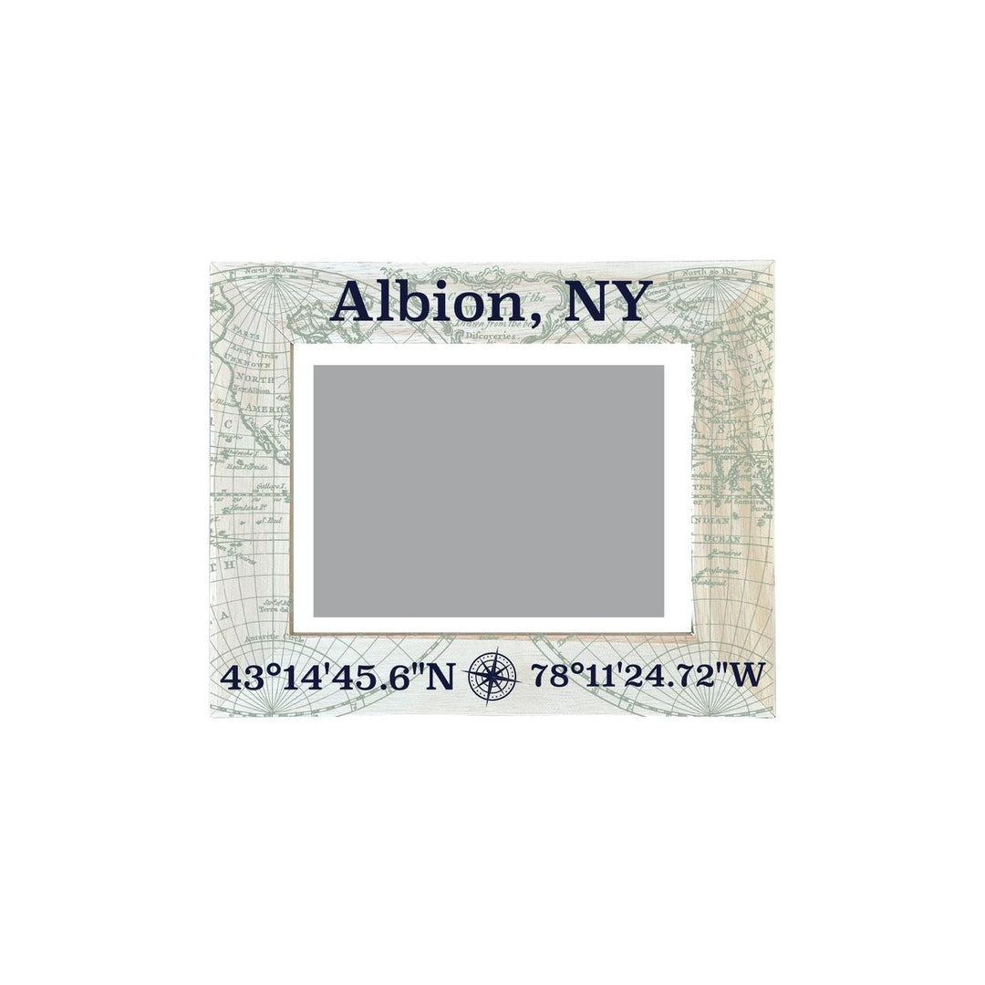 Albion York Souvenir Wooden Photo Frame Compass Coordinates Design Matted to 4 x 6" Image 1