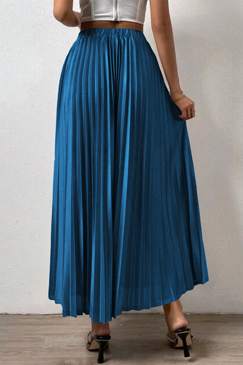 Womens Peacock Blue Elastic Waist Pleated Maxi Skirt Image 2