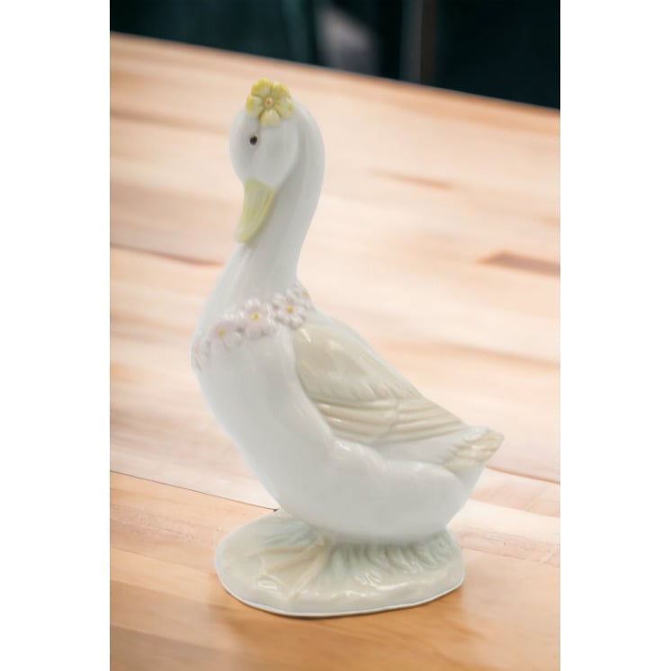 Ceramic Goose Figurine with Flowers 3.75in Farmhouse Vintage Gift Image 2