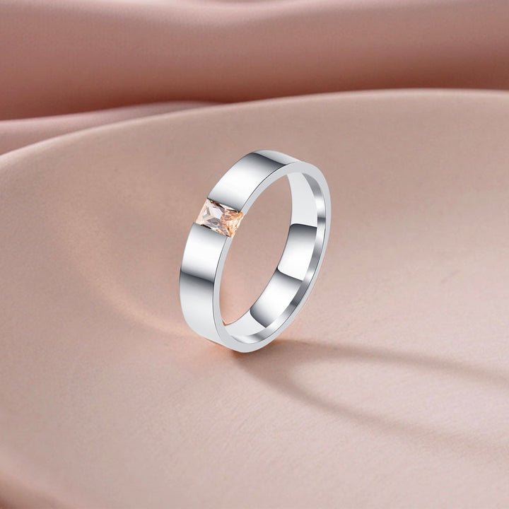 Unisex Ring Bright Luster Engagement Ring for Banquet Image 2