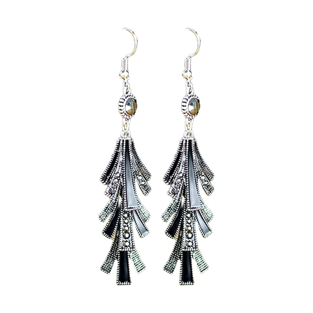 1 Pair Women Earrings Alloy Tassel Chinese Style Long-lasting Dangle Earrings for Prom Image 1