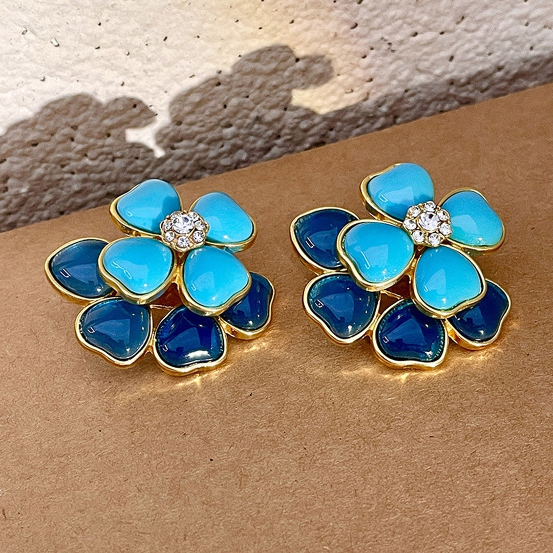 1 Pair Women Earrings Double Layered Geometric Enamel Three-dimensional Retro Decoration Blue Flower Shape Stud Earrings Image 1