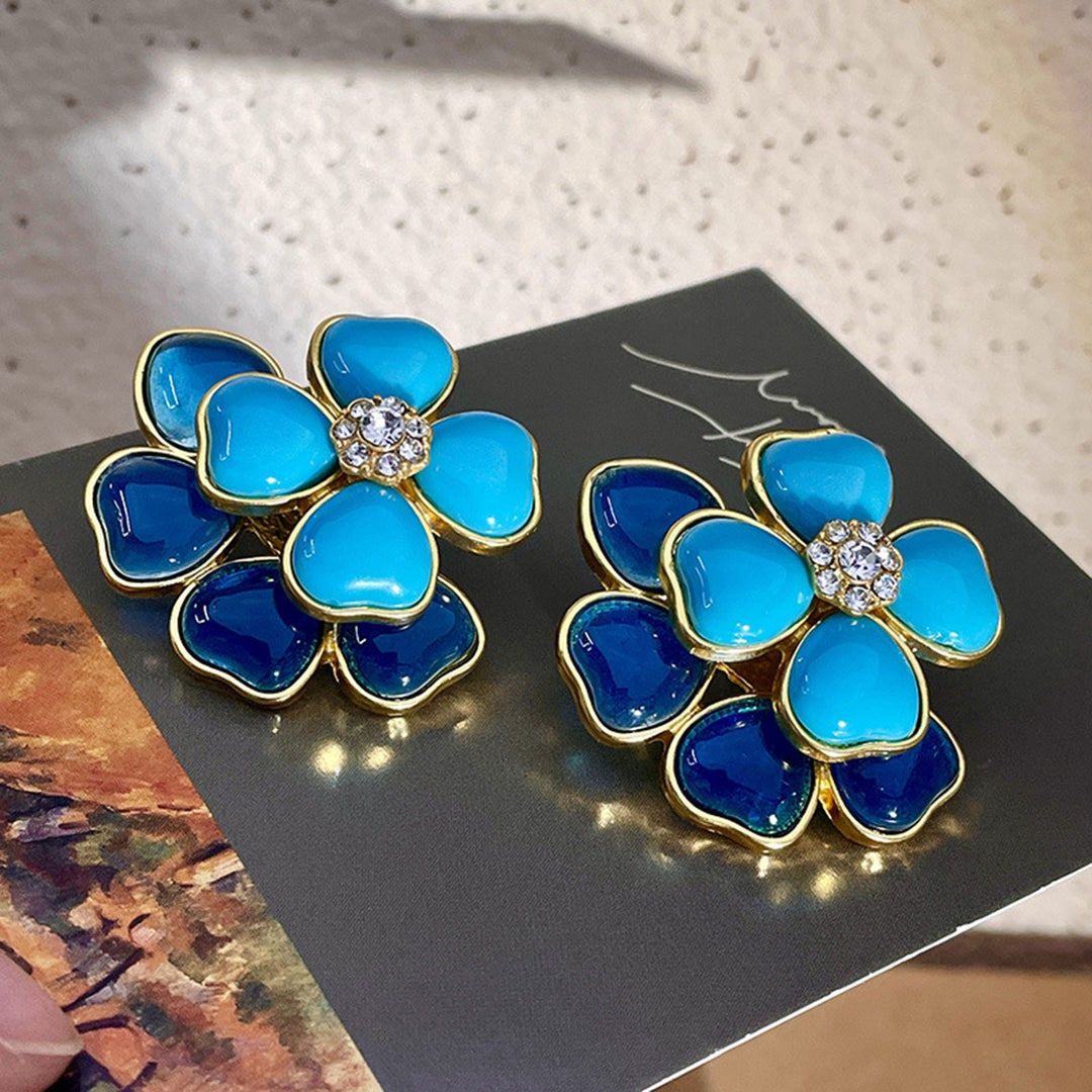 1 Pair Women Earrings Double Layered Geometric Enamel Three-dimensional Retro Decoration Blue Flower Shape Stud Earrings Image 3