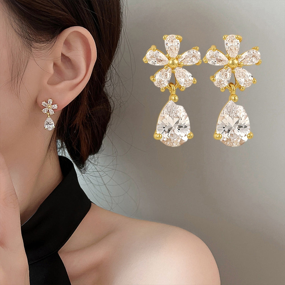 1 Pair Stud Earrings Clear Waterdrop Golden Elegant Luxury Rhinestone Inlaid Flower Dangle Earrings Fashion Jewelry Image 2