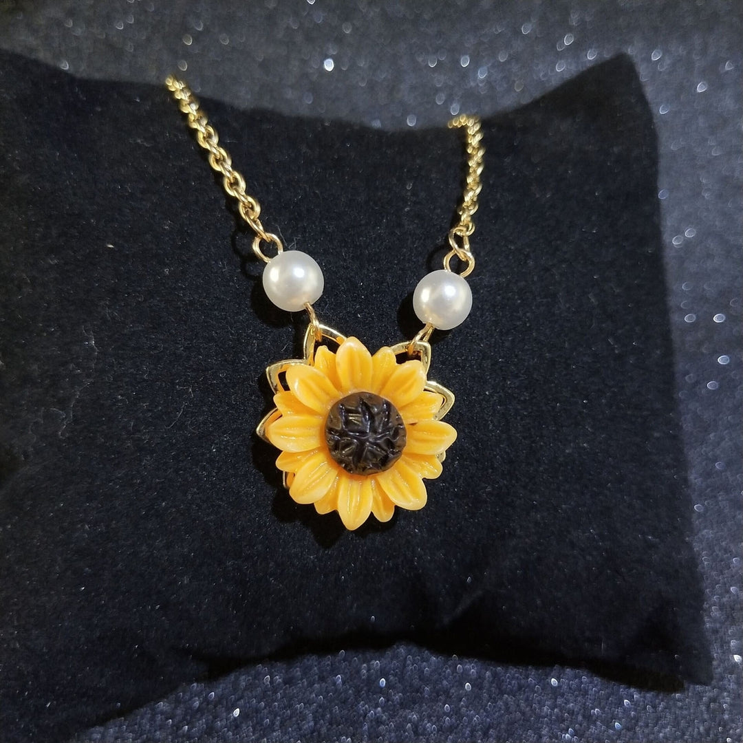 Women Necklace Faux Pearl Sunflower Pendant Exquisite Lightweight Stainless Neck Decoration Jewelry Holdiay Gift Lady Image 1