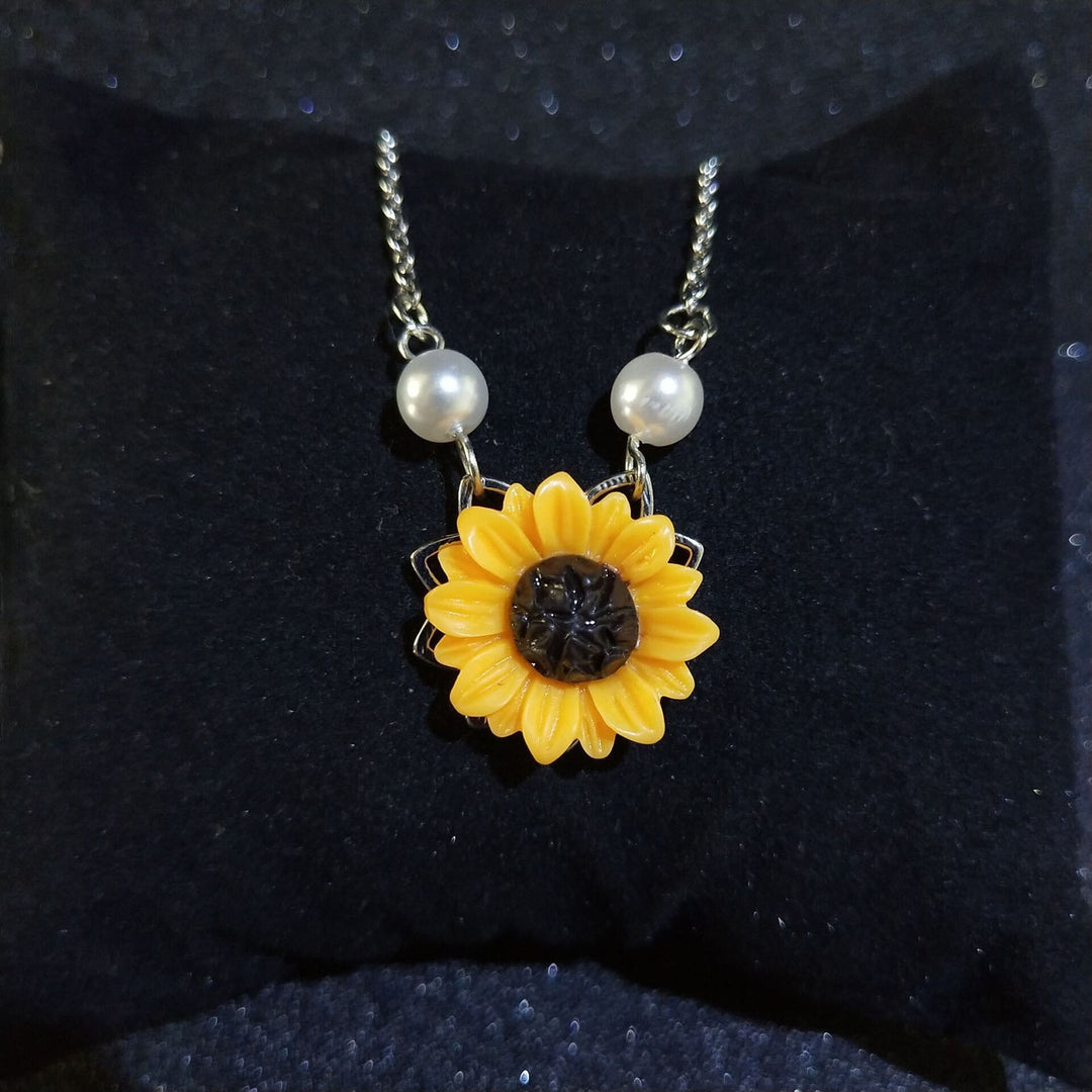 Women Necklace Faux Pearl Sunflower Pendant Exquisite Lightweight Stainless Neck Decoration Jewelry Holdiay Gift Lady Image 11