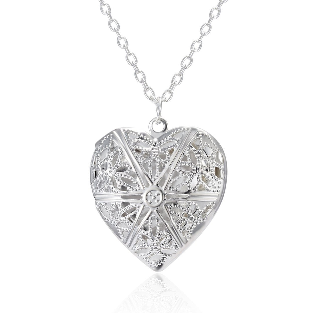 Photo Necklace Romantic Love Photo Frames Memorial Locket Necklace Women Jewelry Image 1