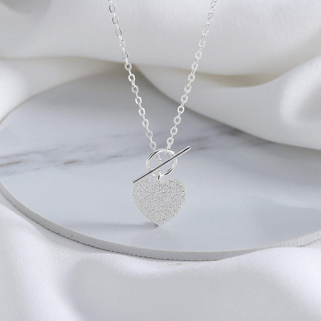 Pendant Necklace Matte Sparkling Heart-shaped Pendant Circle Personality Dress Up Accessory Women Simple Chain Necklace Image 1