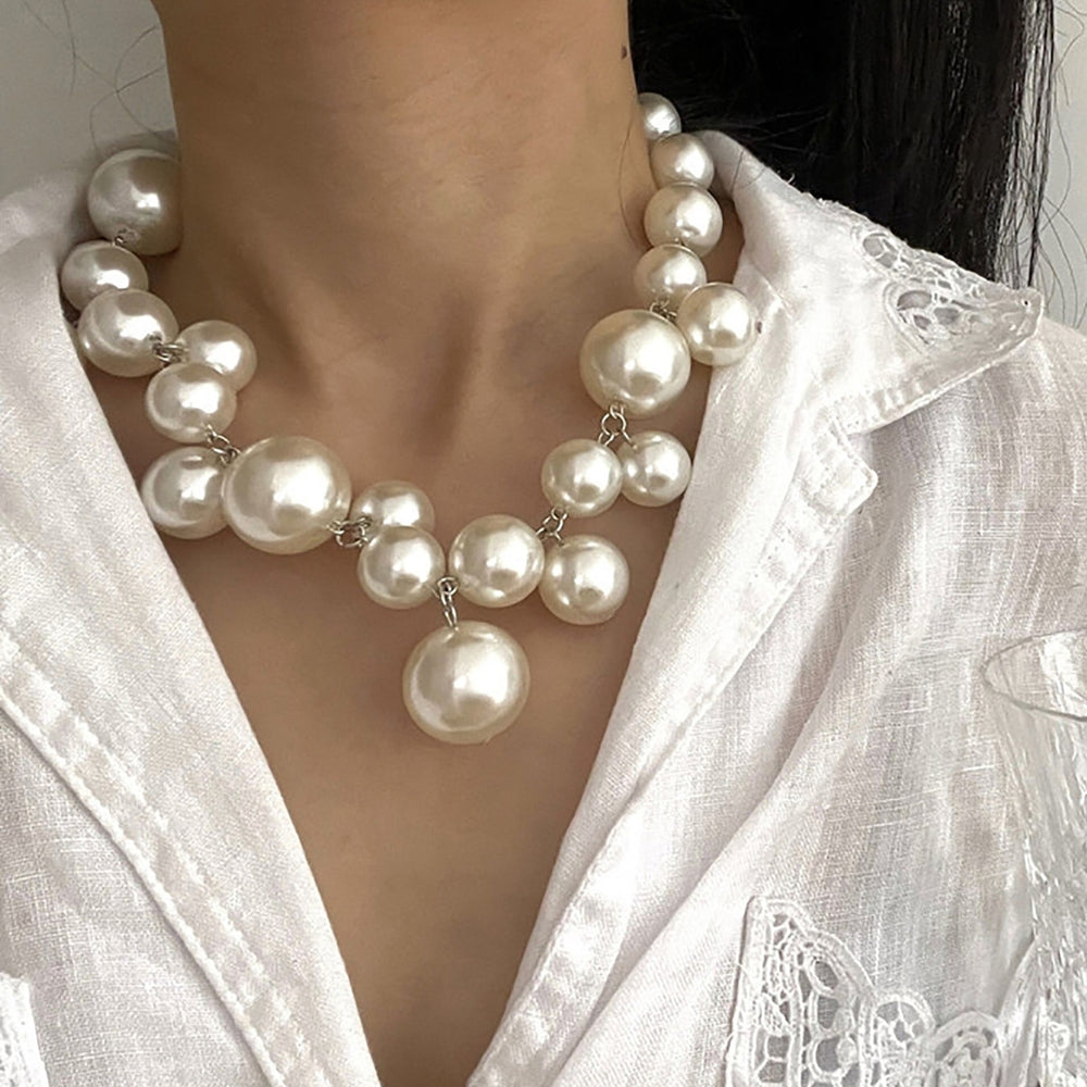 Women Necklace Exaggerated Irregular Beaded Elegant Extension Chain High Gloss Faux Pearl Clavicle Necklace Fashion Image 2