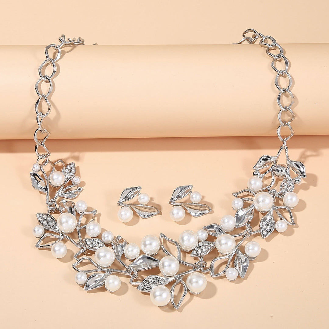 1 Set Bride Necklace Dazzling Rhinestone Hollow Leaf Splicing Elegant Noble High Gloss Faux Pearl Stud Earrings Kit Image 4
