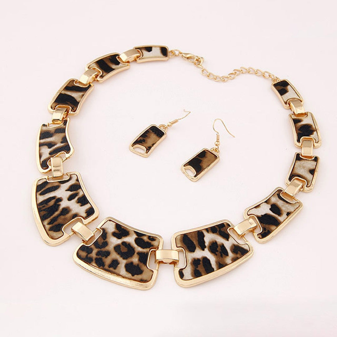 1 Set Statement Necklace Exaggerated Big Luxury Elegant Retro Leopard Women Hook Earrings Kit Fashion Jewelry Image 3