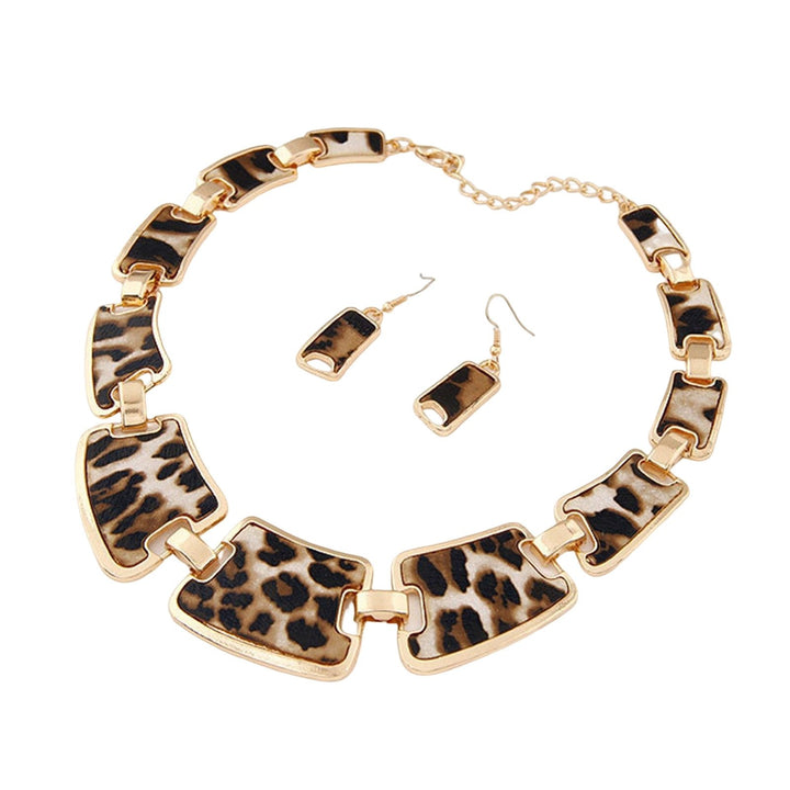 1 Set Statement Necklace Exaggerated Big Luxury Elegant Retro Leopard Women Hook Earrings Kit Fashion Jewelry Image 4