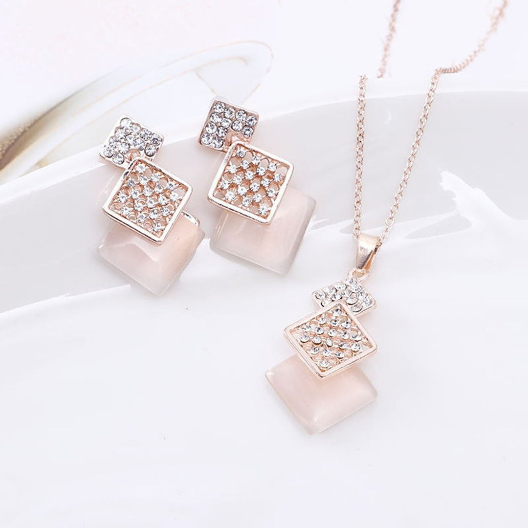 2Pcs/Set Women Hollow Geometric Square Pendant Necklace Shining Rhinestones Faux Opal Inlaid Adjustable Necklace Drop Image 1