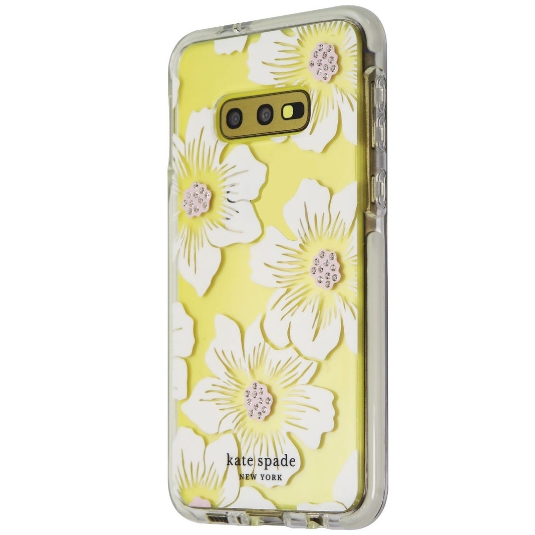 Kate Spade Defensive Hard Case for Galaxy S10e - Hollyhock Floral / Clear Cream Image 1