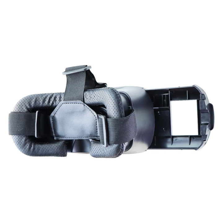 Xtreme Cables VR Vue II Virtual Reality Viewer for iPhone and Android Devices Image 3