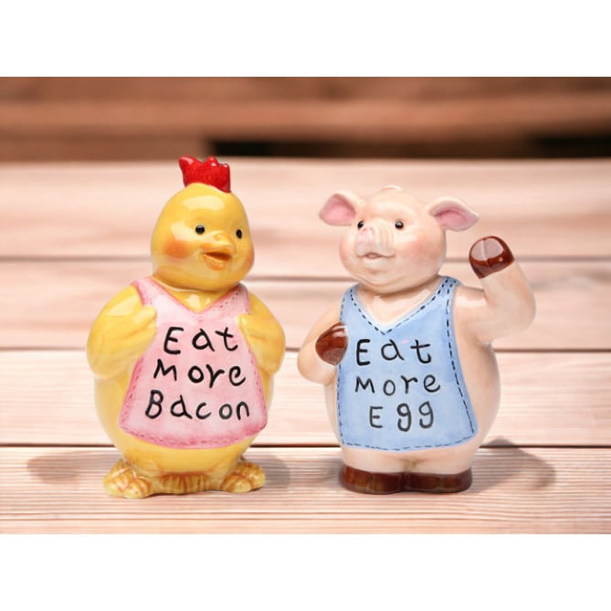 Ceramic Pig Chicken Salt Pepper Shakers Vintage 3.875 Inch Image 1