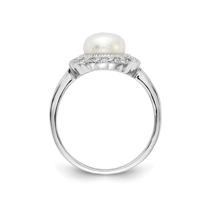 Freshwater Cultured Pearl Ring in Sterling Silver with Synthetic Cubic Zirconia (CZ) Image 3