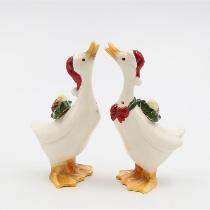 Ceramic Christmas Geese Salt and Pepper Shakers Gift Image 2