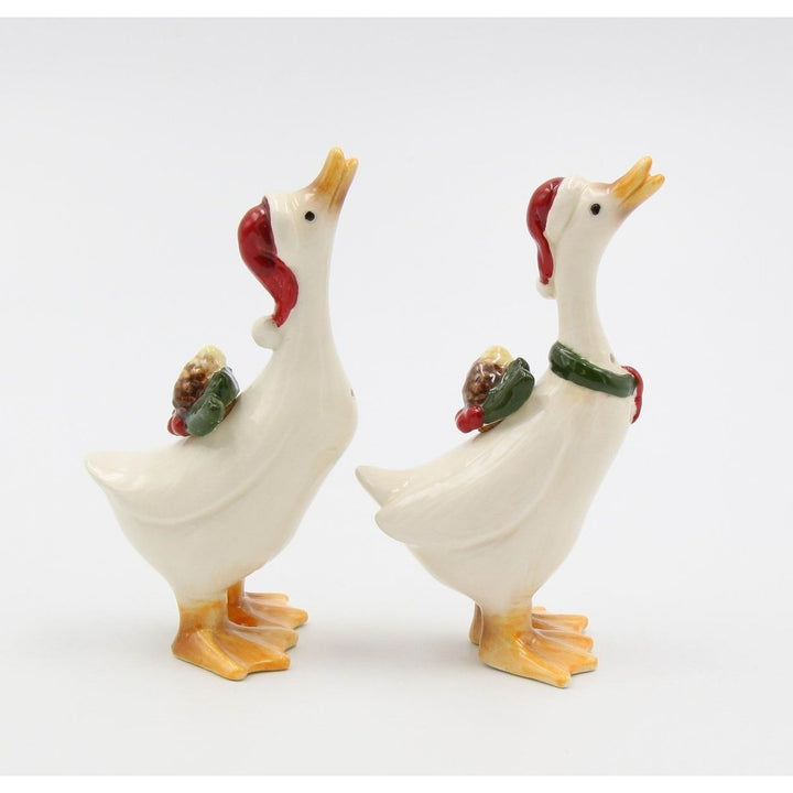 Ceramic Christmas Geese Salt and Pepper Shakers Gift Image 4