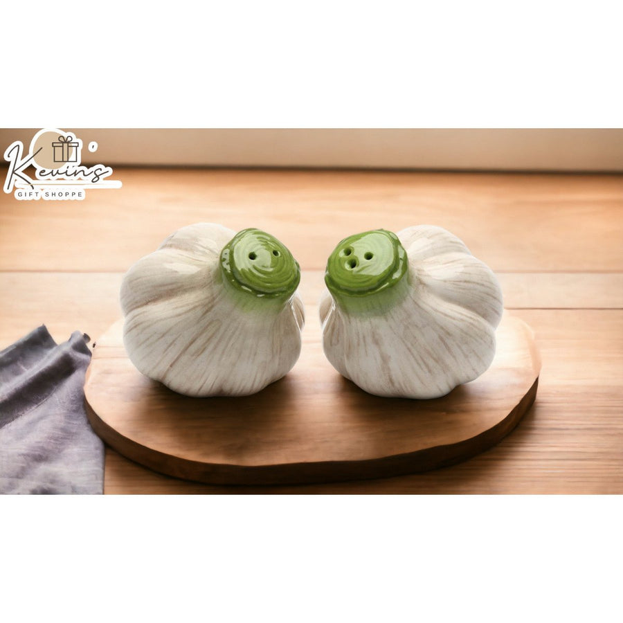 Hand Painted Ceramic Garlic Salt and Pepper Shakers Kitchen Image 1