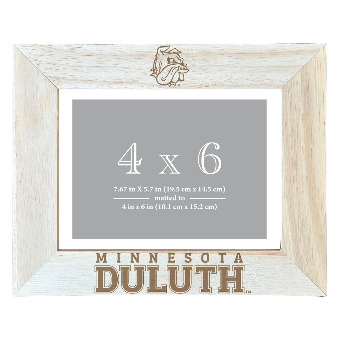 Minnesota Duluth Bulldogs Wooden Photo Frame - Customizable 4 x 6 Inch - Elegant Matted Display for Memories Image 2