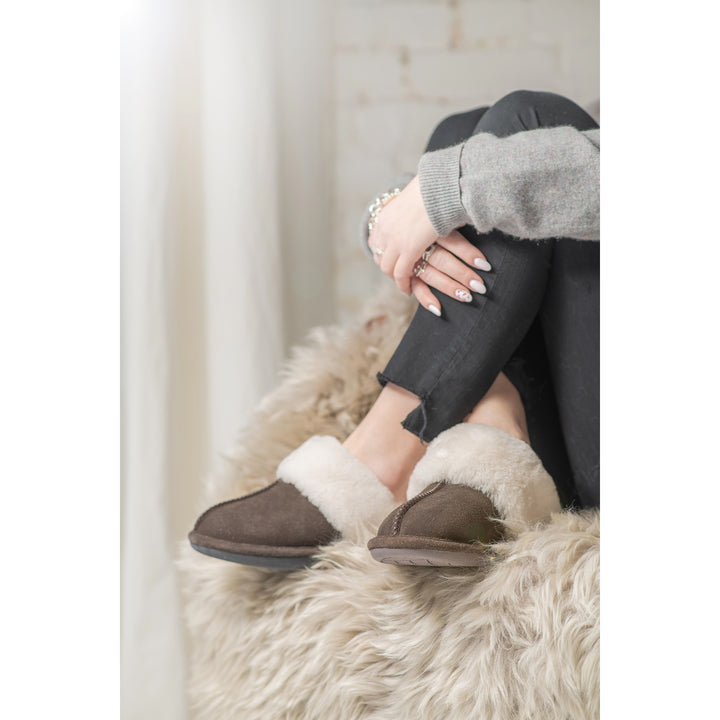 Natural Fashion Marilyn Suede Women Slippers 1-Piece Espresso Sheepskin Comfort Image 6