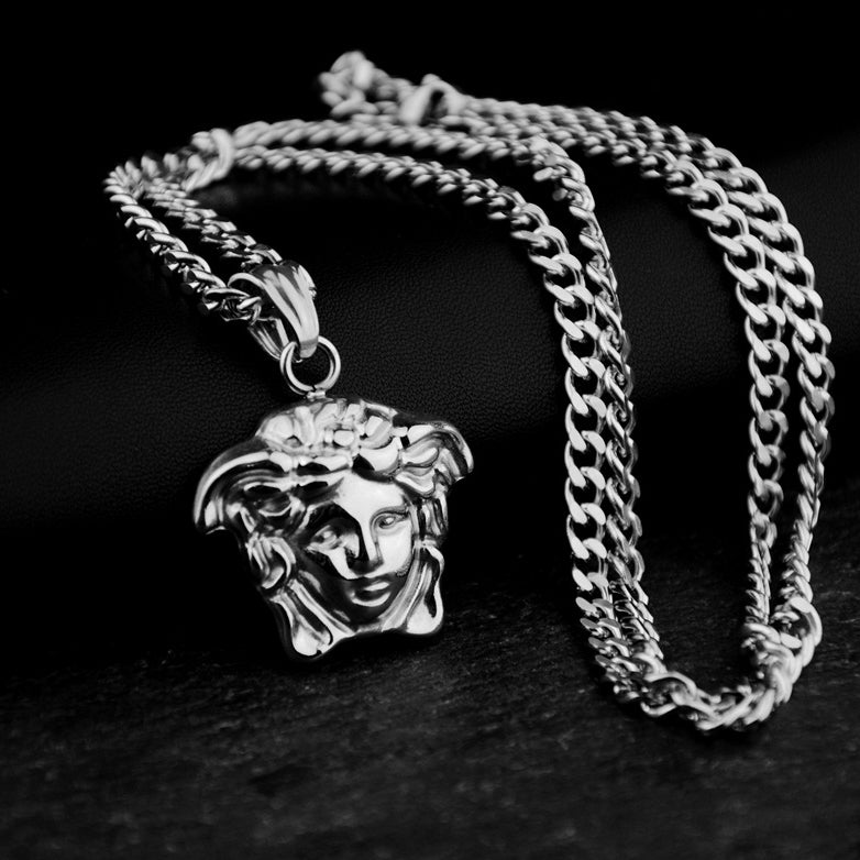 Fashion Medusa Necklace Pendants Image 1