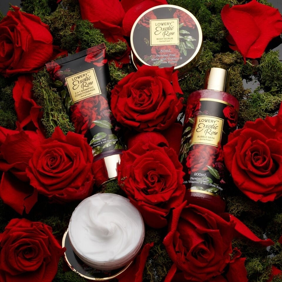 Valentines Rose Gift Basket for Women Spa Gifts Set Bath and Body Gift Set Image 4