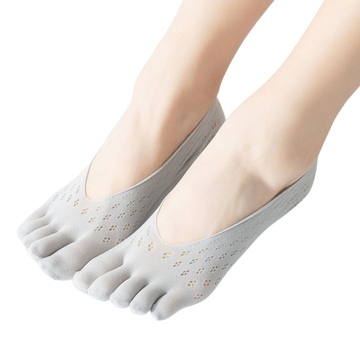 1 Pair Invisible Socks Funny Toe Solid Color High Elasticity Quick Dry for Sports Image 1