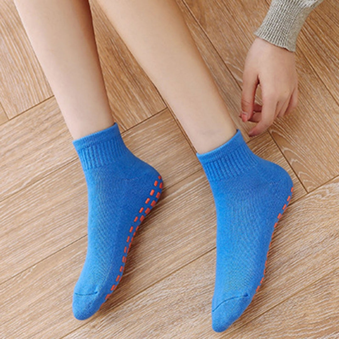 1 Pair Yoga Socks Plush Non-slip Sole Particles Couple Socks Unisex Keep Warm Breathable Thicken Women Winter Socks for Image 11