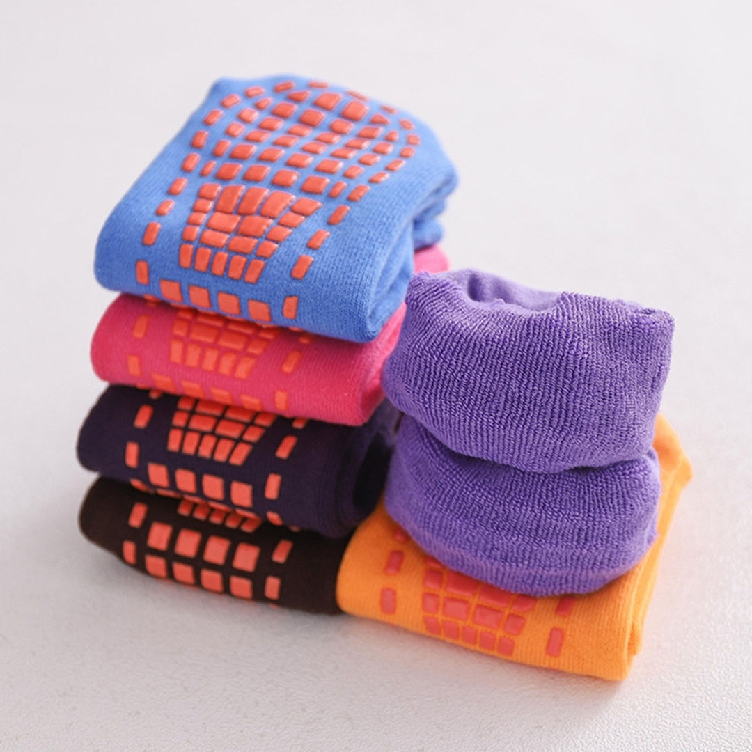 1 Pair Yoga Socks Plush Non-slip Sole Particles Couple Socks Unisex Keep Warm Breathable Thicken Women Winter Socks for Image 12