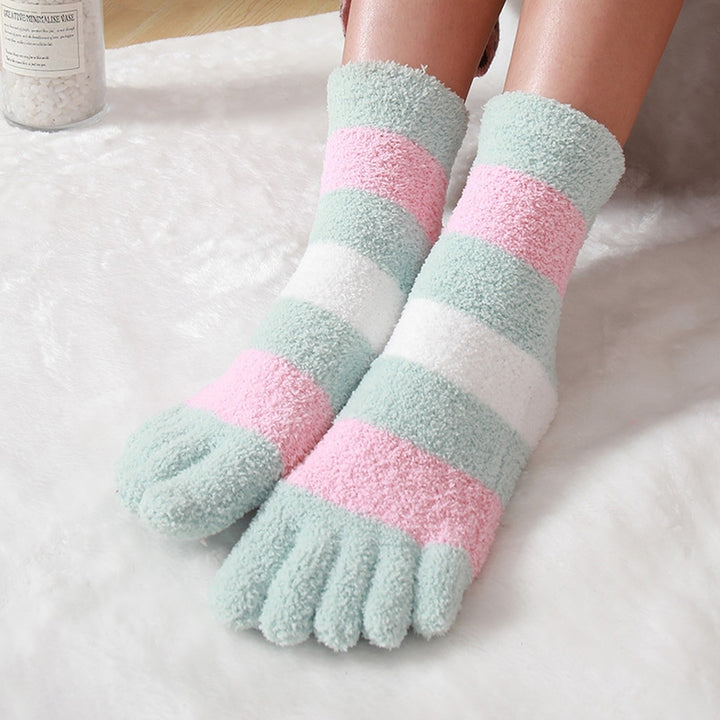 1 Pair Mid Tube Socks Middle Tube Contrast Color Split Toes High Elasticity Soft Keep Warm Non-Slip No Odor Five-finger Image 12