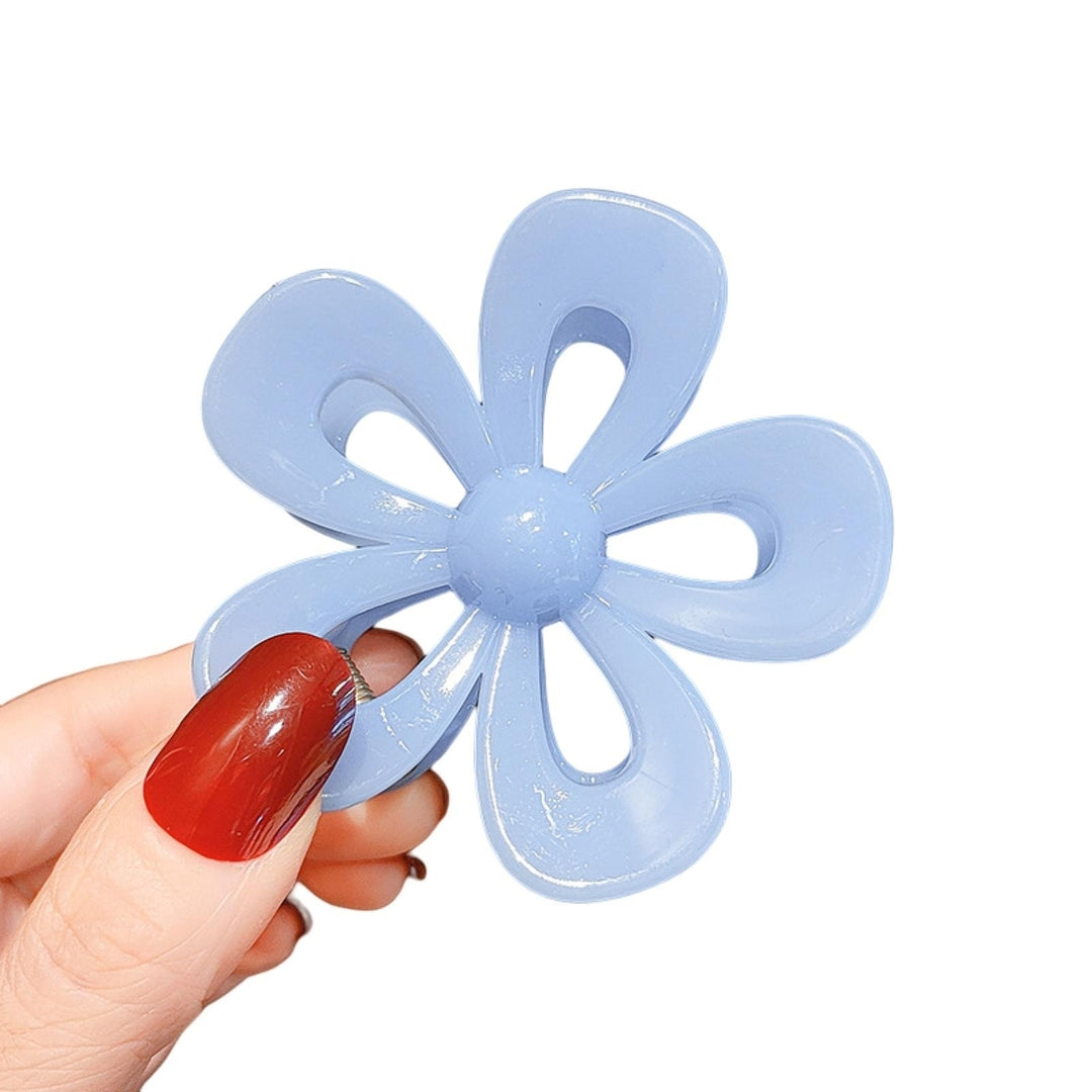 Hair Claw Solid Color Hollow Out with Teeth Smooth Edge Elastic Hair Decoration Non-Slip Flower Shape Hair Grip Hair Image 3