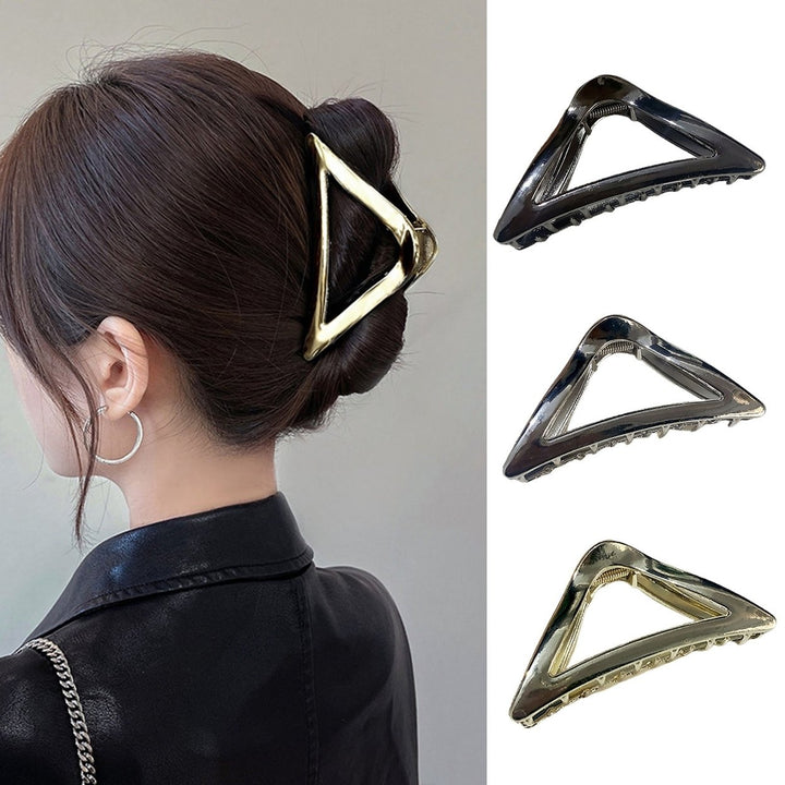 Solid Color Crossing Teeth Spring Design Hair Claw Triangle Shape Metal Hair Clip Hair Accessories Image 1