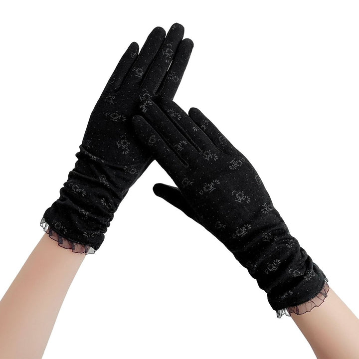 1 Pair Floral Print Anti-slip Palm Driving Gloves Full Finger Lace Stitching Wrist Extended Girls Image 1