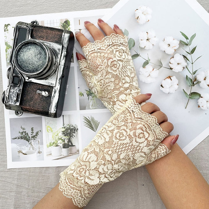 1 Pair Gloves Half Fingers Lace See-through Hollow Out Flower Embroidery Solid Color Elastic Bride Wedding Prom Party Image 8