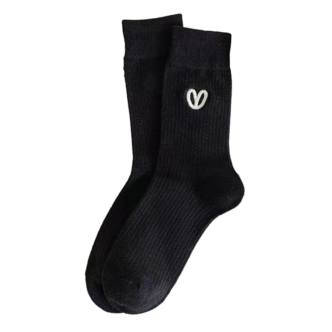 1 Pair Women Simple Embroidery Heart Pattern Sport Socks Solid Color Ribbed Mid-tube Sport Socks Sweat-absorbing Simple Image 1